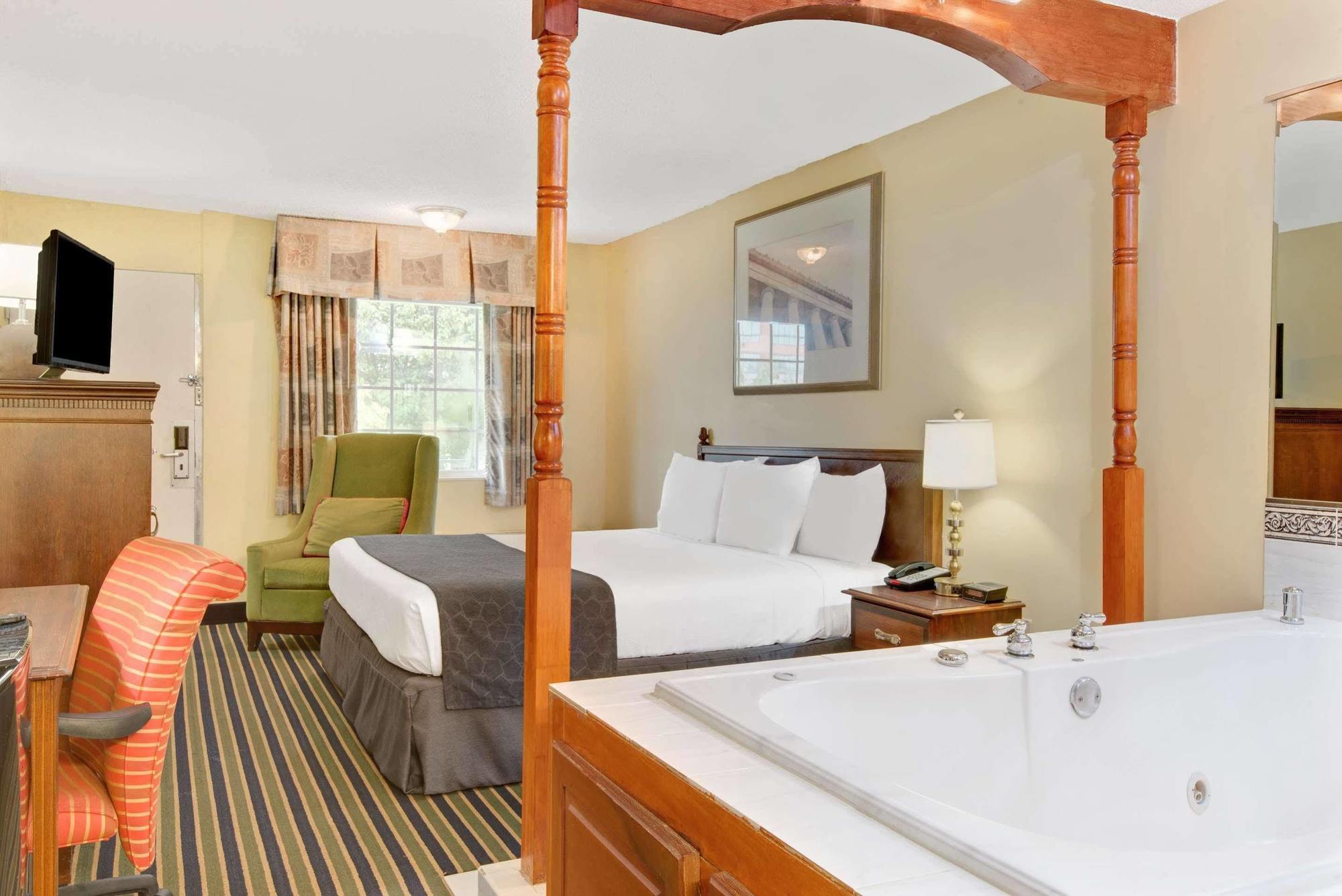 Days Inn By Wyndham Towson Extérieur photo